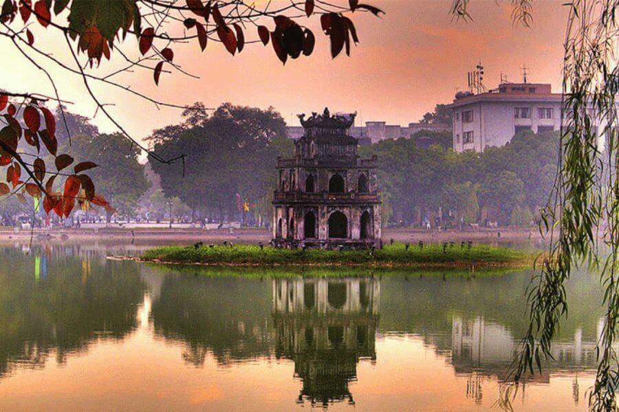Hoan Kiem Lake - What Should You See in Hanoi