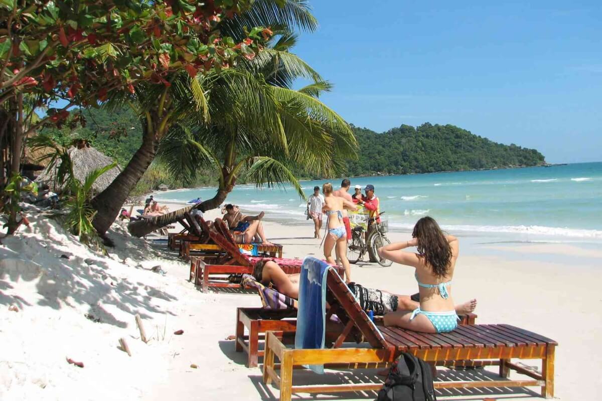 Relax on Vietnam's Beautiful Beaches