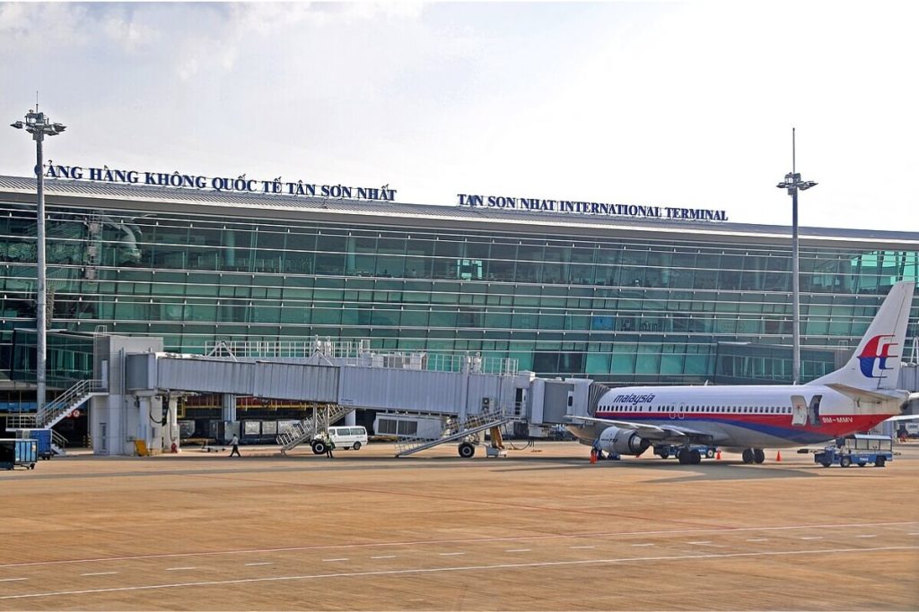 Tan Son Nhat International Airport_ Complete Guide & Fast Track Service 2025-2026